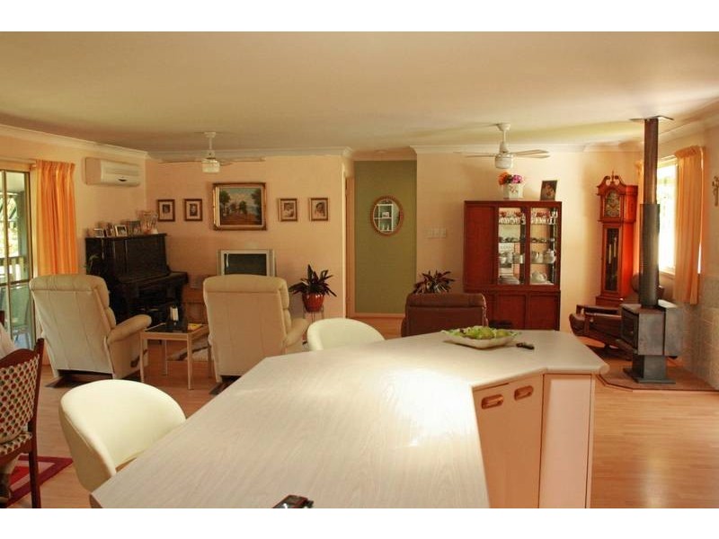 Eagle Heights QLD 4271