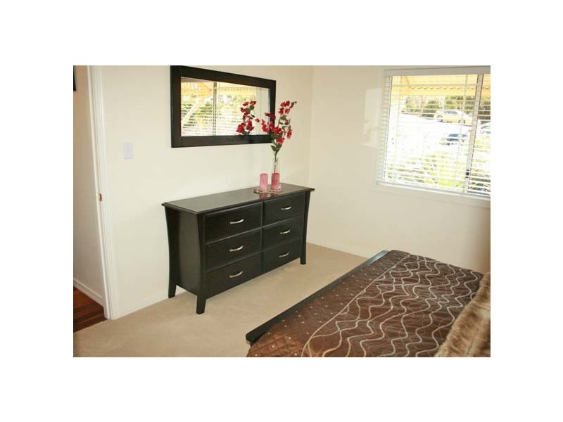 Eagle Heights QLD 4271