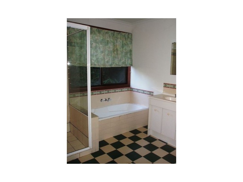 Eagle Heights QLD 4271