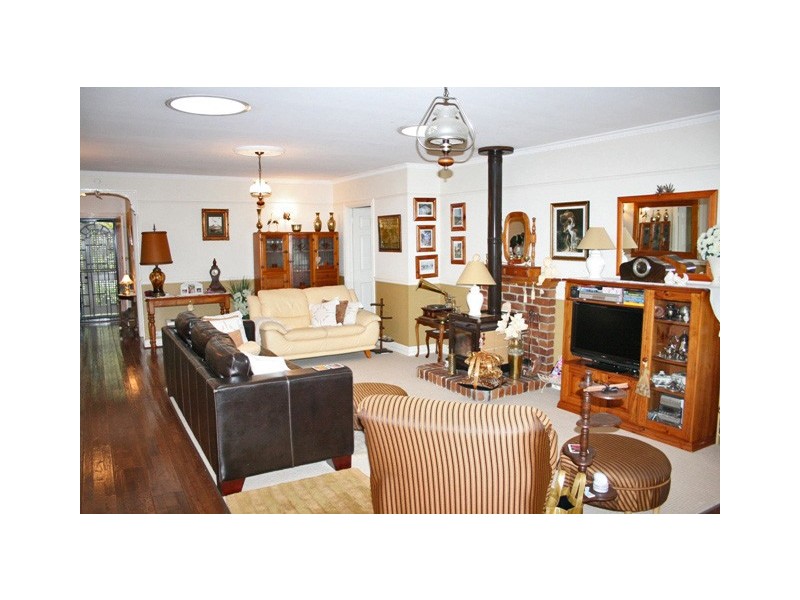 102 Wongawallan Road, Eagle Heights QLD 4271