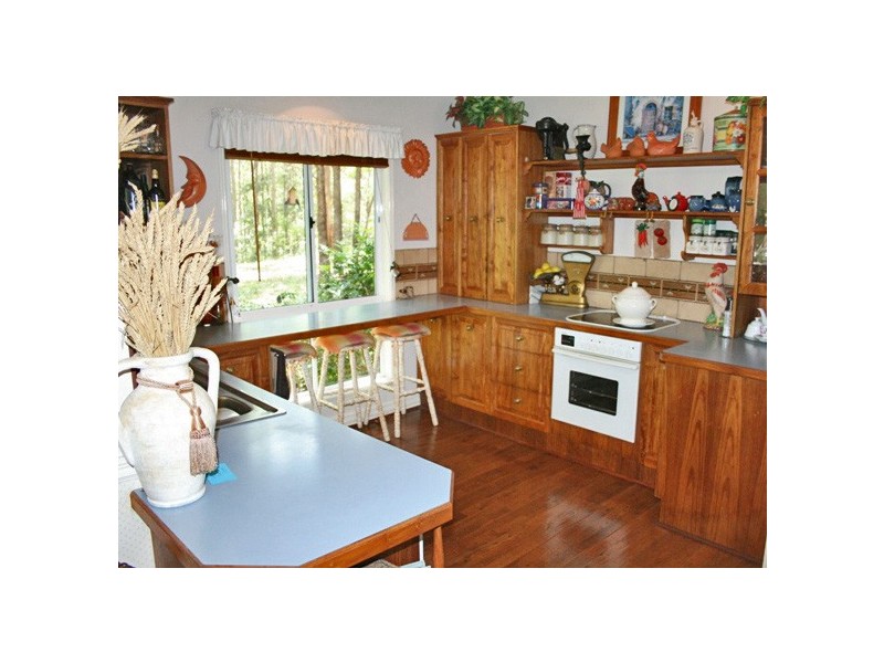 102 Wongawallan Road, Eagle Heights QLD 4271