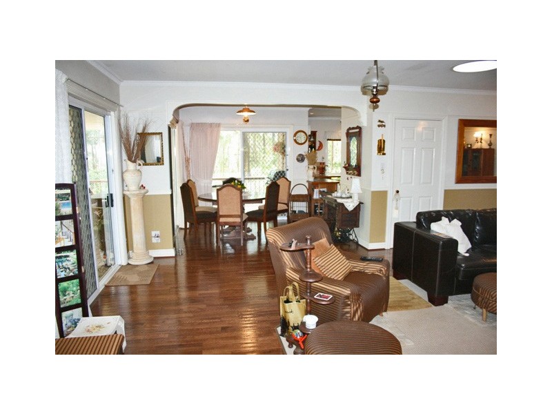 102 Wongawallan Road, Eagle Heights QLD 4271