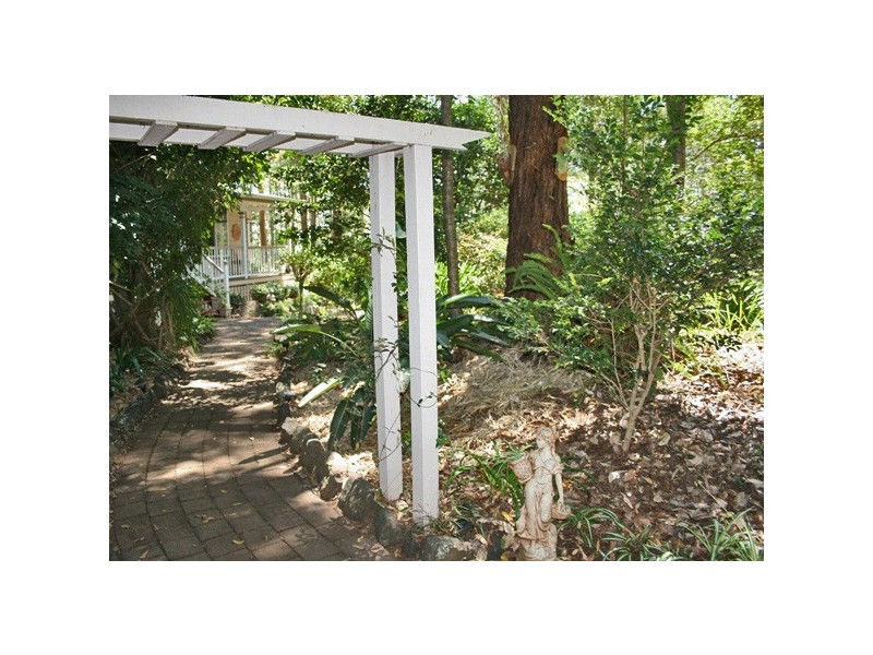 102 Wongawallan Road, Eagle Heights QLD 4271