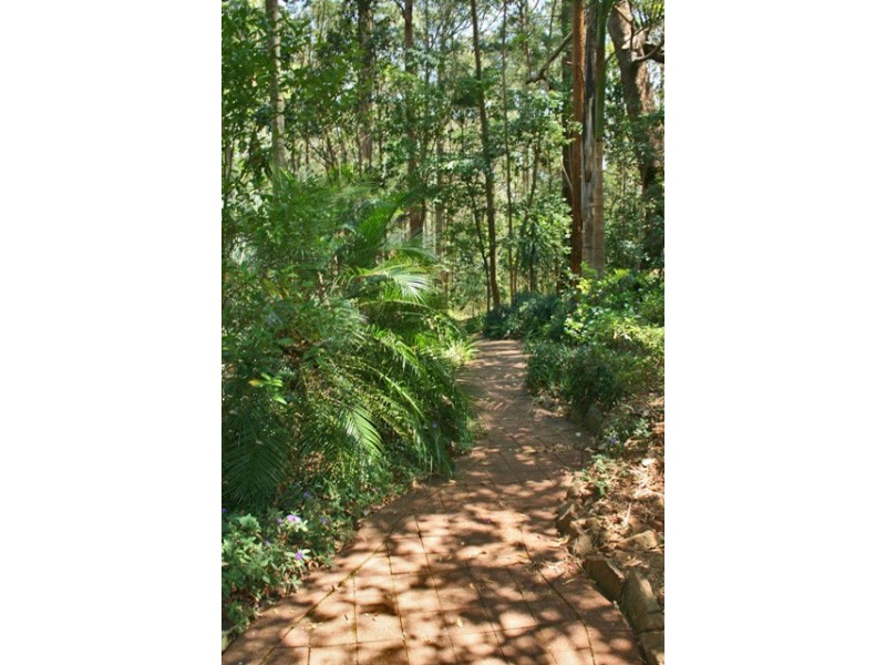 102 Wongawallan Road, Eagle Heights QLD 4271