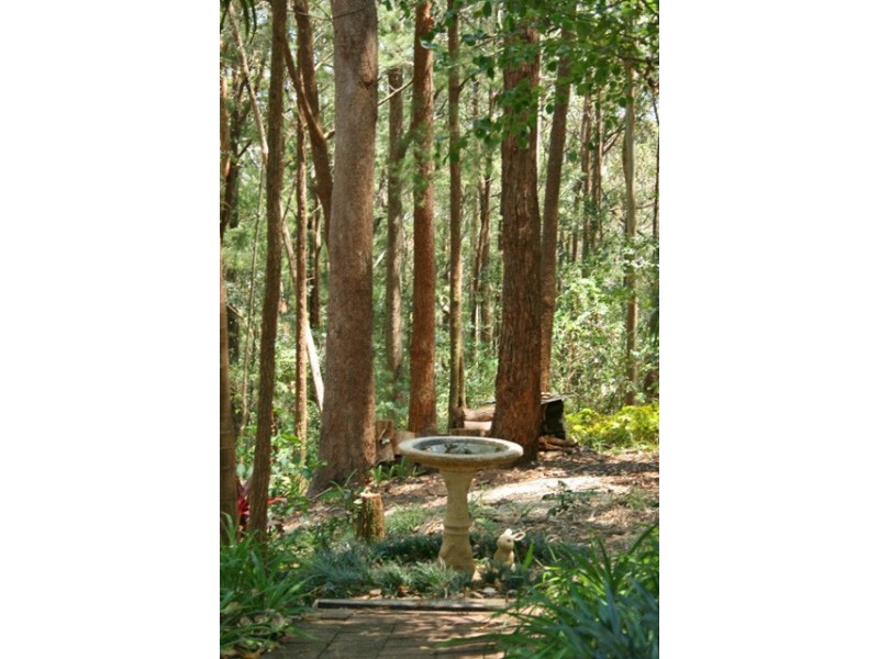 102 Wongawallan Road, Eagle Heights QLD 4271