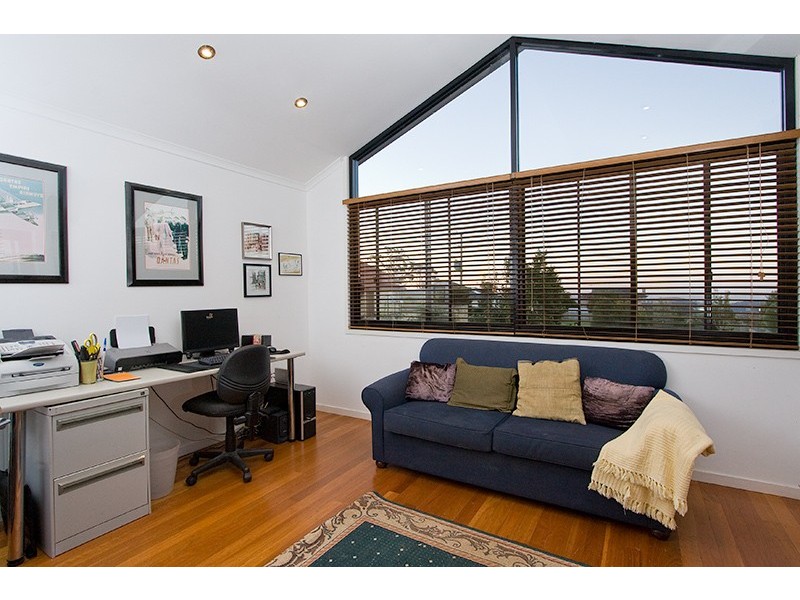 Eagle Heights QLD 4271