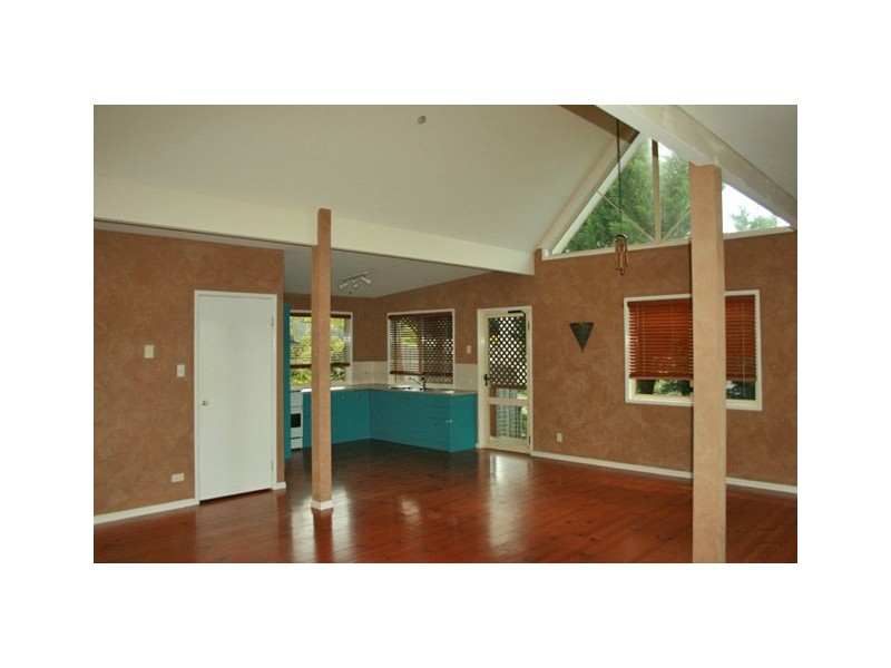 71 Magnetic Drive, Eagle Heights QLD 4271