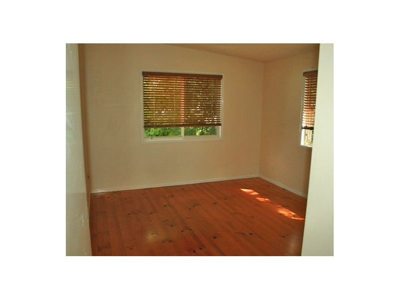 71 Magnetic Drive, Eagle Heights QLD 4271