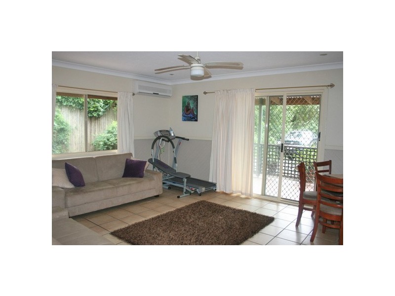 52 MacDonnell Road, Eagle Heights QLD 4271