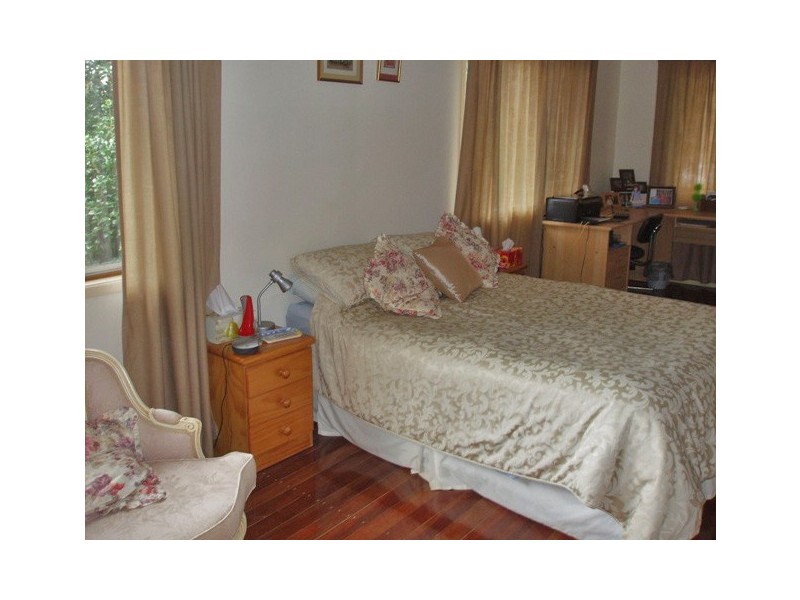 Eagle Heights QLD 4271