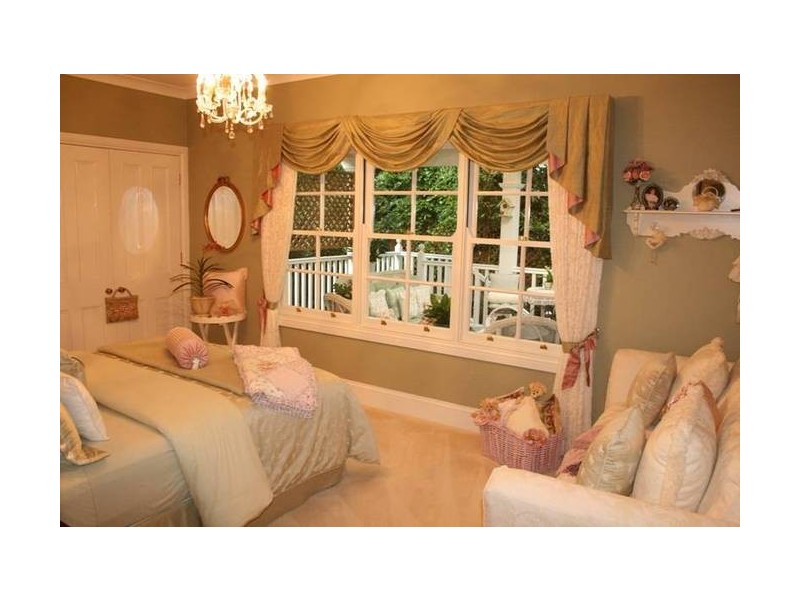 Eagle Heights QLD 4271