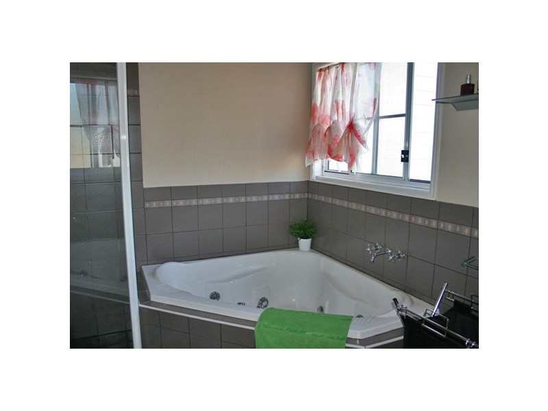 259 MacDonnell Road, Eagle Heights QLD 4271