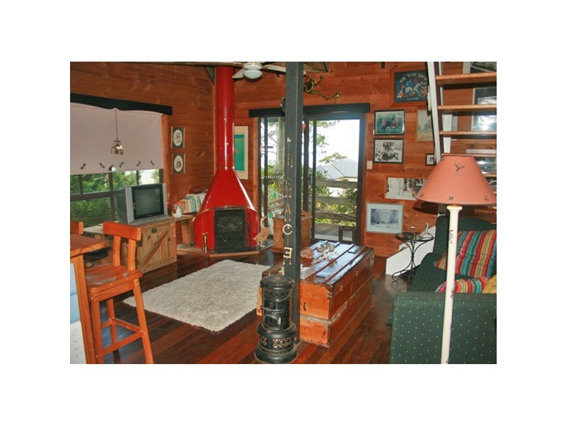 Eagle Heights QLD 4271