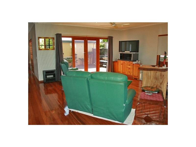 Eagle Heights QLD 4271