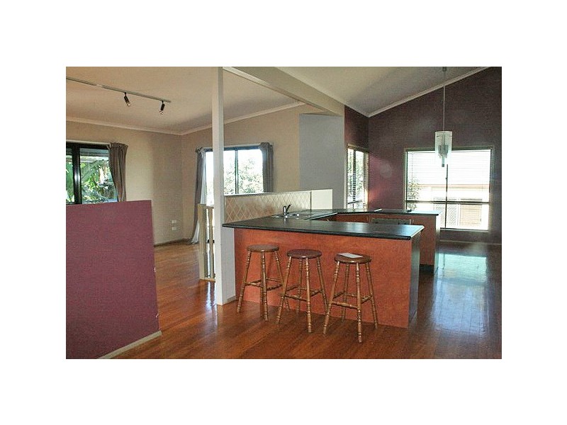 Eagle Heights QLD 4271