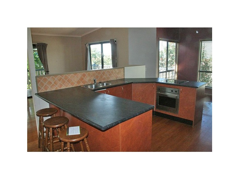 Eagle Heights QLD 4271