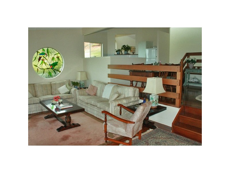 18 Elbert Ct, Eagle Heights QLD 4271