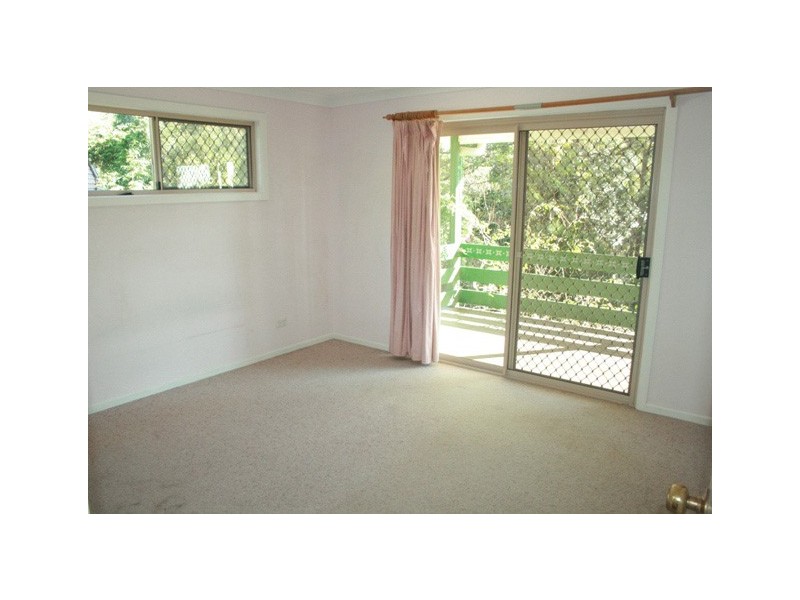 Eagle Heights QLD 4271