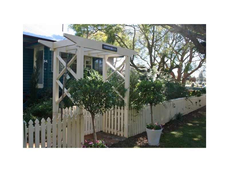 49 Southport Avenue, Eagle Heights QLD 4271