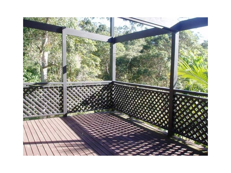 8 Tabor Drive, Eagle Heights QLD 4271