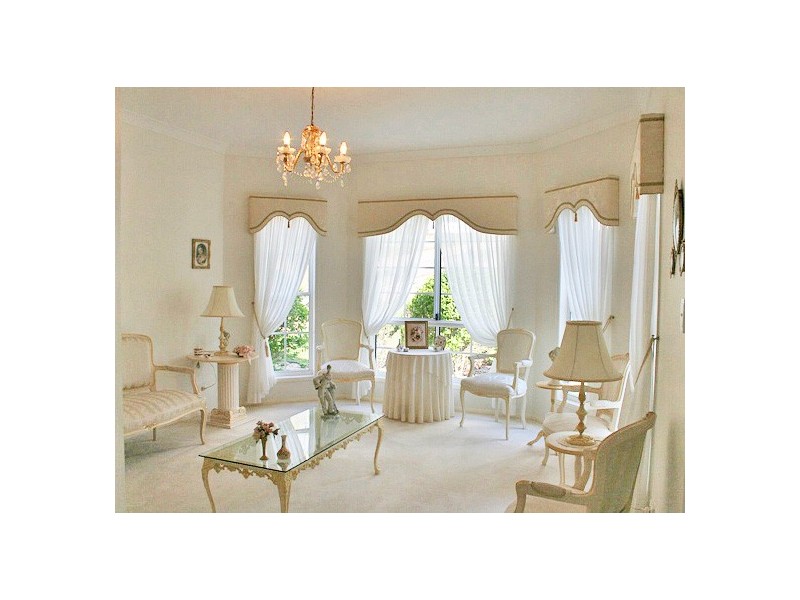 Eagle Heights QLD 4271