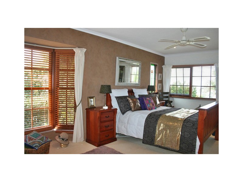 Eagle Heights QLD 4271