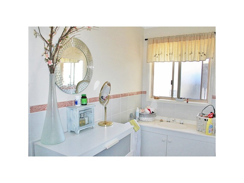 Eagle Heights QLD 4271