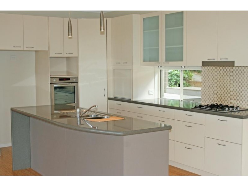 12 Eden Court, Eagle Heights QLD 4271