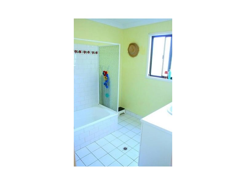 Eagle Heights QLD 4271