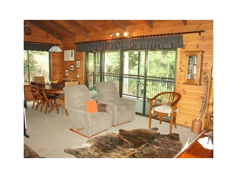 Eagle Heights QLD 4271