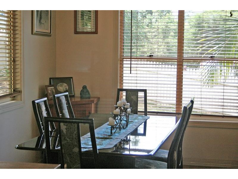 9 Salvia Drive, Eagle Heights QLD 4271