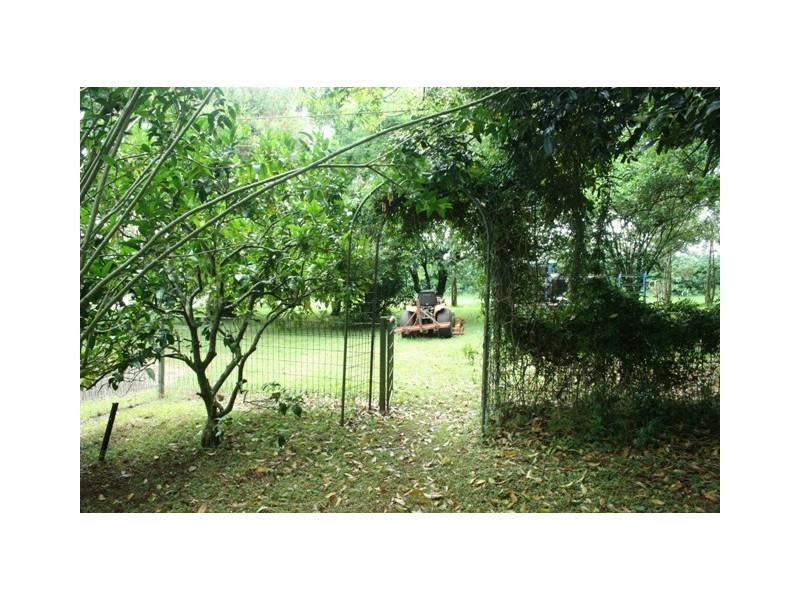 2 Licuala Drive, North Tamborine QLD 4272