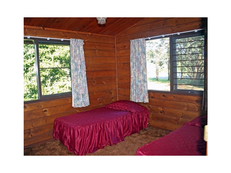 2 Licuala Drive, North Tamborine QLD 4272