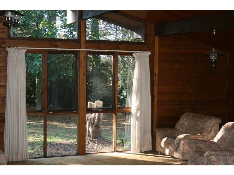 2 Licuala Drive, North Tamborine QLD 4272