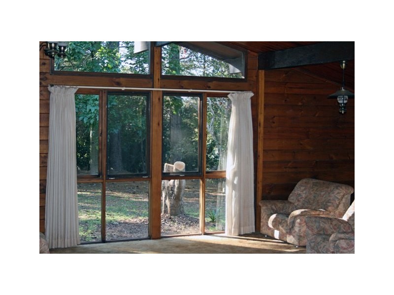 2 Licuala Drive, North Tamborine QLD 4272