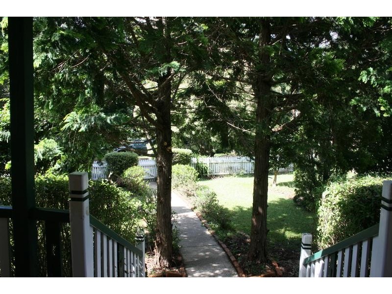 Eagle Heights QLD 4271