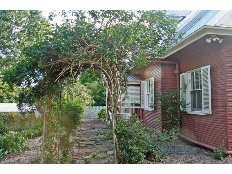 Eagle Heights QLD 4271