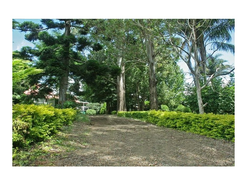 21 Chalmette Drive, North Tamborine QLD 4272