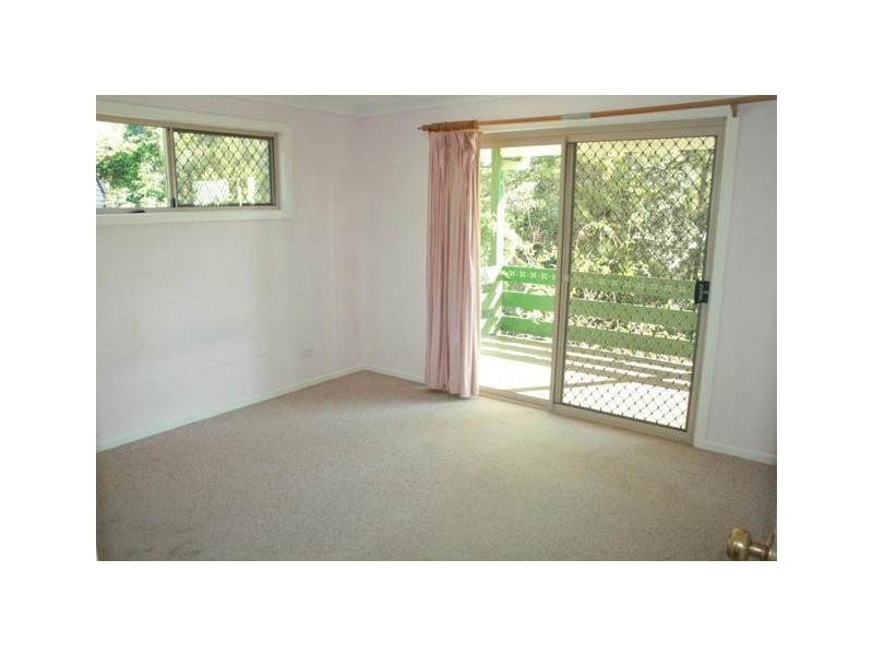 Eagle Heights QLD 4271