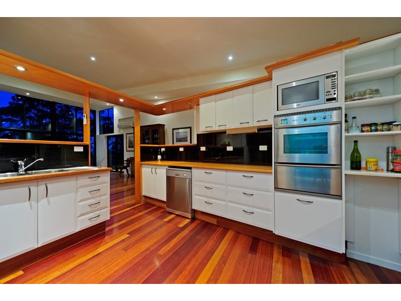 29 Eagles Retreat Place, Tamborine Mountain QLD 4272