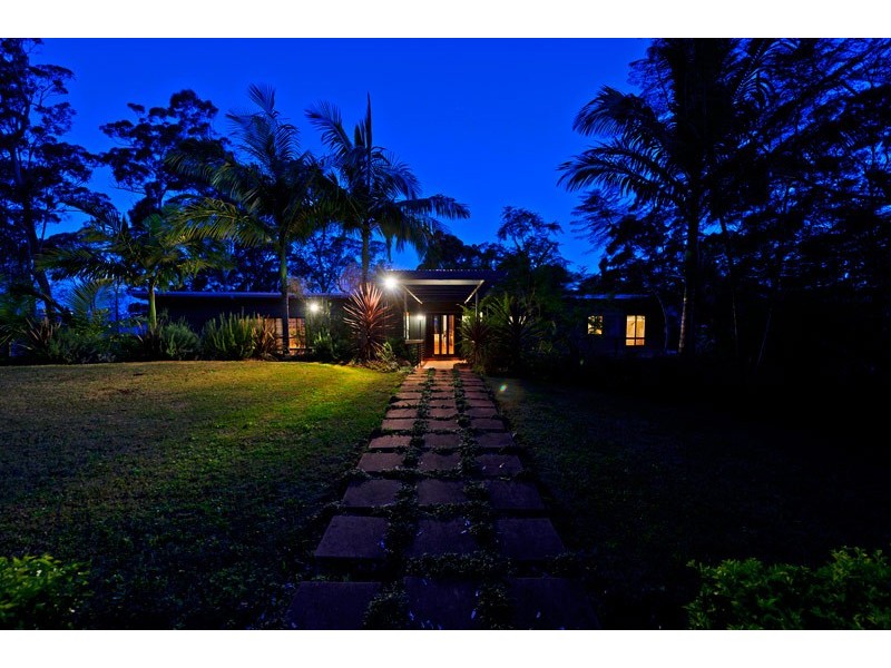 29 Eagles Retreat Place, Tamborine Mountain QLD 4272