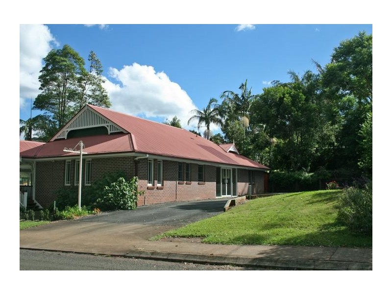 10 Main Street, North Tamborine QLD 4272