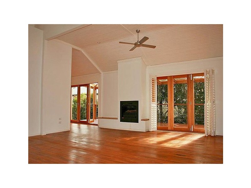 Eagle Heights QLD 4271