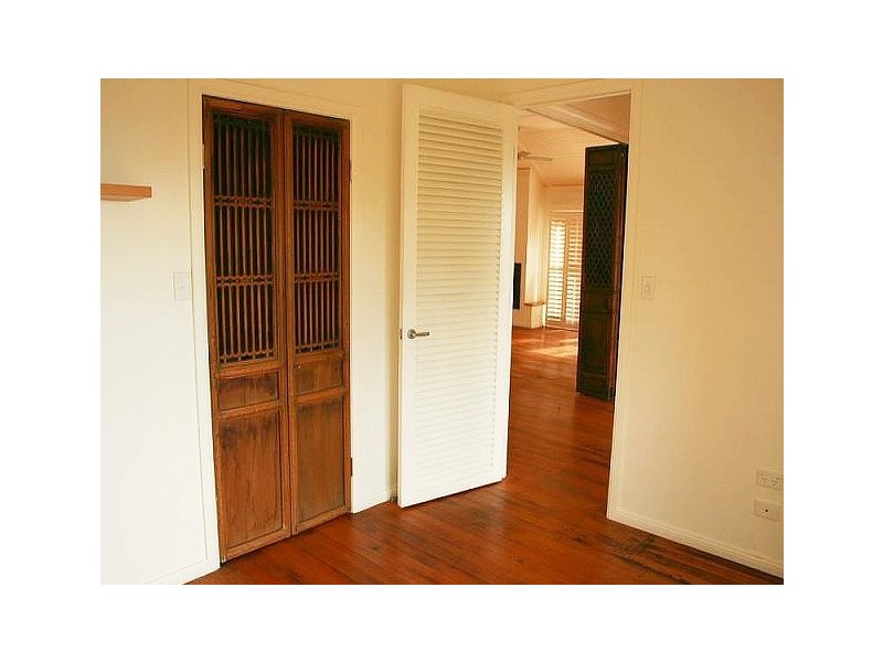 Eagle Heights QLD 4271