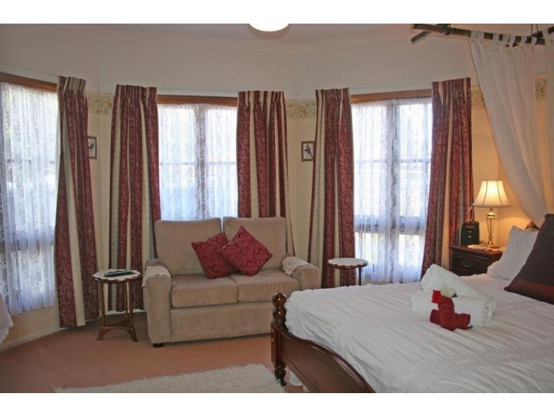 Eagle Heights QLD 4271