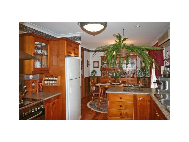 53 Long Road, Eagle Heights QLD 4271