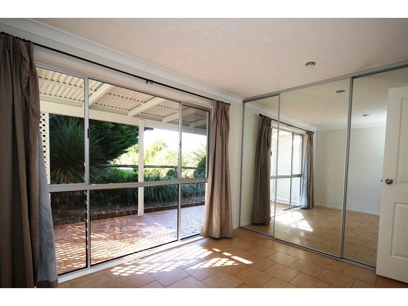 69 Magnetic Drive, Eagle Heights QLD 4271