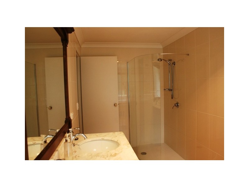 Eagle Heights QLD 4271