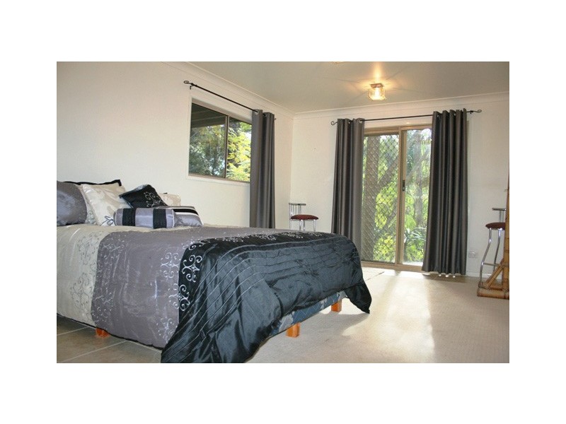 16 Kinabalu Drive, Eagle Heights QLD 4271