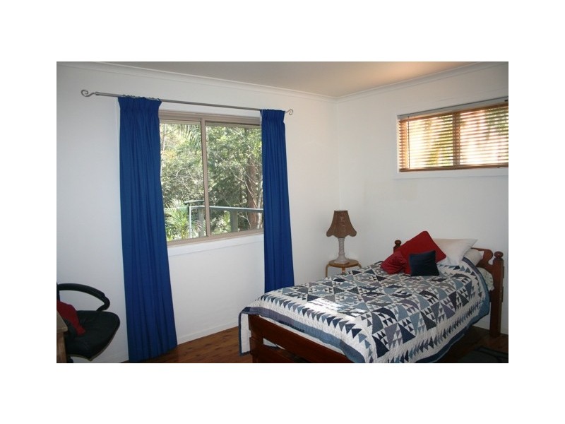 16 Kinabalu Drive, Eagle Heights QLD 4271
